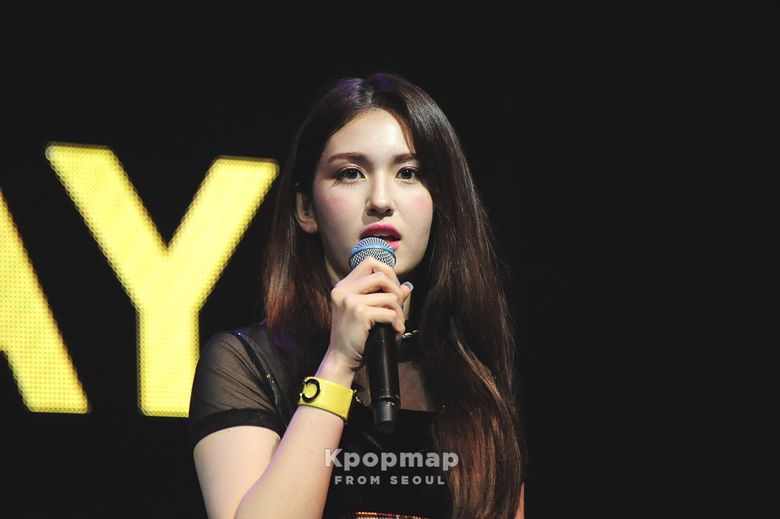 Exclusive Photos: Jeon SoMi Debut Single “BIRTHDAY” Media Showcase