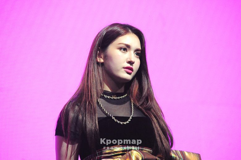 Exclusive Photos: Jeon SoMi Debut Single “BIRTHDAY” Media Showcase