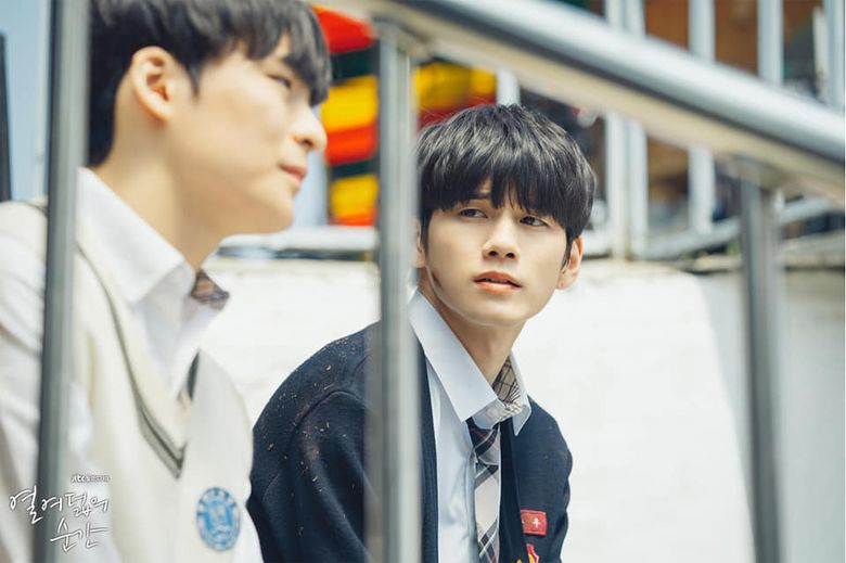 Song GeonHee Appears As Ong SeongWu's Close Friend JungHoo In "At Eighteen"