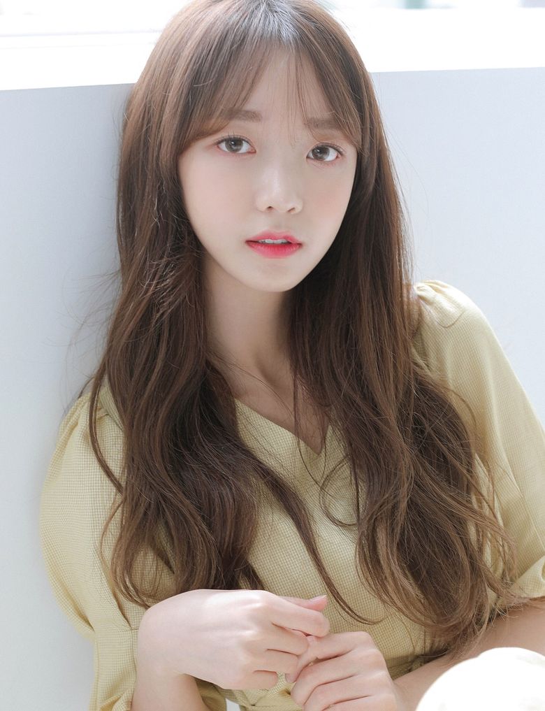 “Produce 101” S1 Kim SoHee To Join NATURE As A New Member