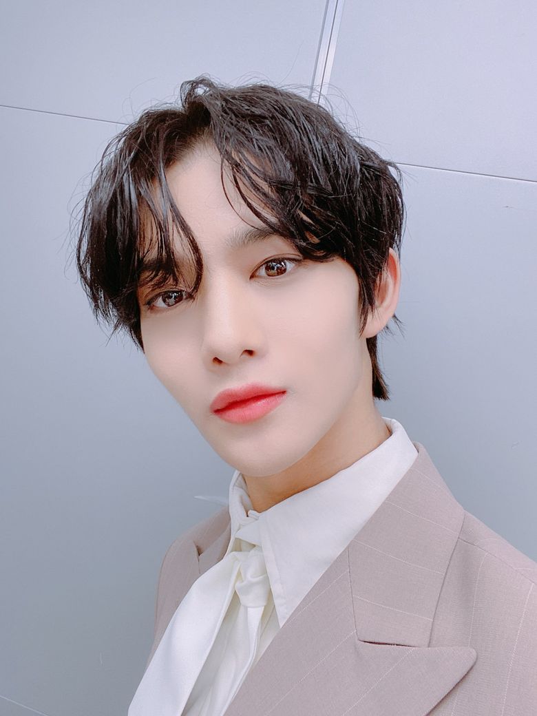 “True Beauty” Webtoon Artist Yaongyi Drew CIX's Bae JinYoung