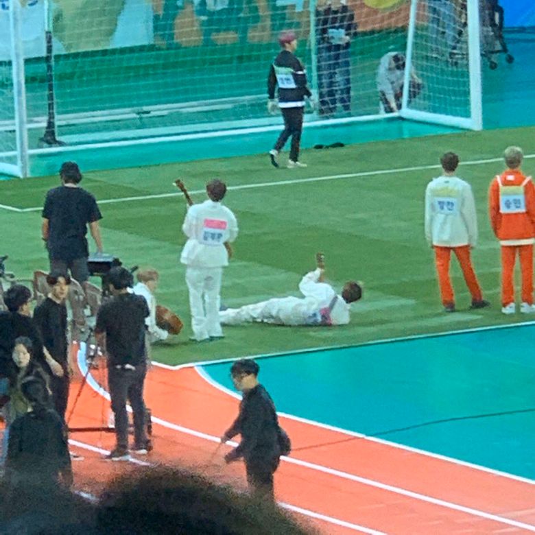 The 3 Idols Playing Guitar At "ISAC 2020" Seollal Recording