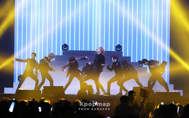 Exclusive Photos: SF9 Live Fantasy "UNIXERSE" Press Conference & Concert In Bangkok