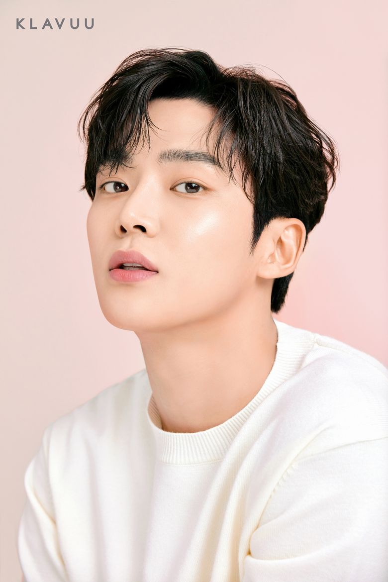 SF9's RoWoon Mesmerizes With Cute And Manly Vibes In Making Of KLAVUU Commercial