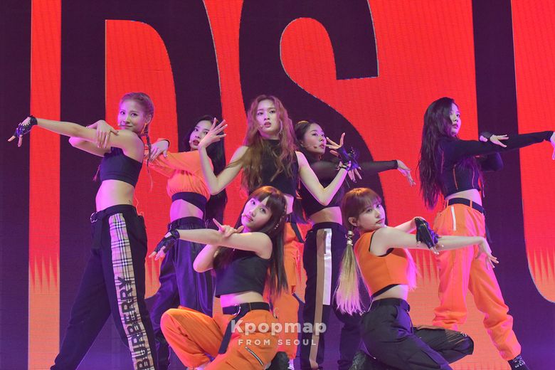 Exclusive Review : CHERRY BULLET Digital Single, ‘Hands Up’ Comeback Showcase