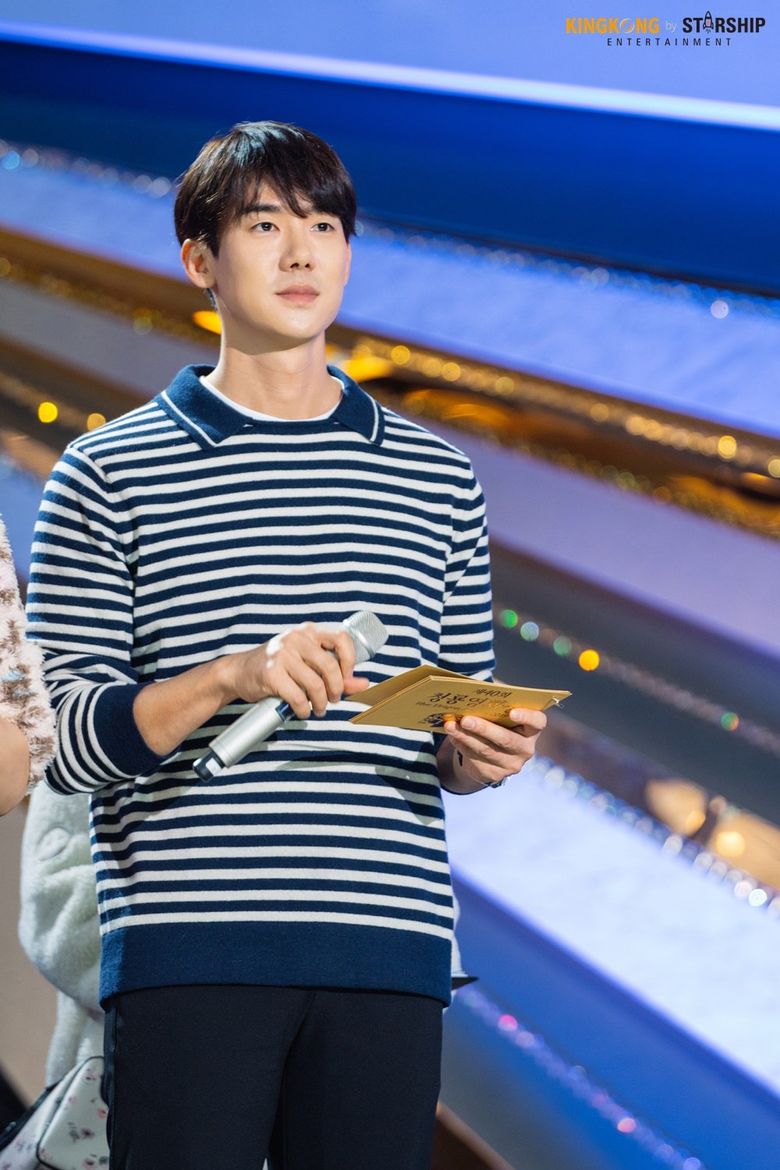  40th Blue Dragon Film Awards’s MC Yoo YeonSeok! His Day☆