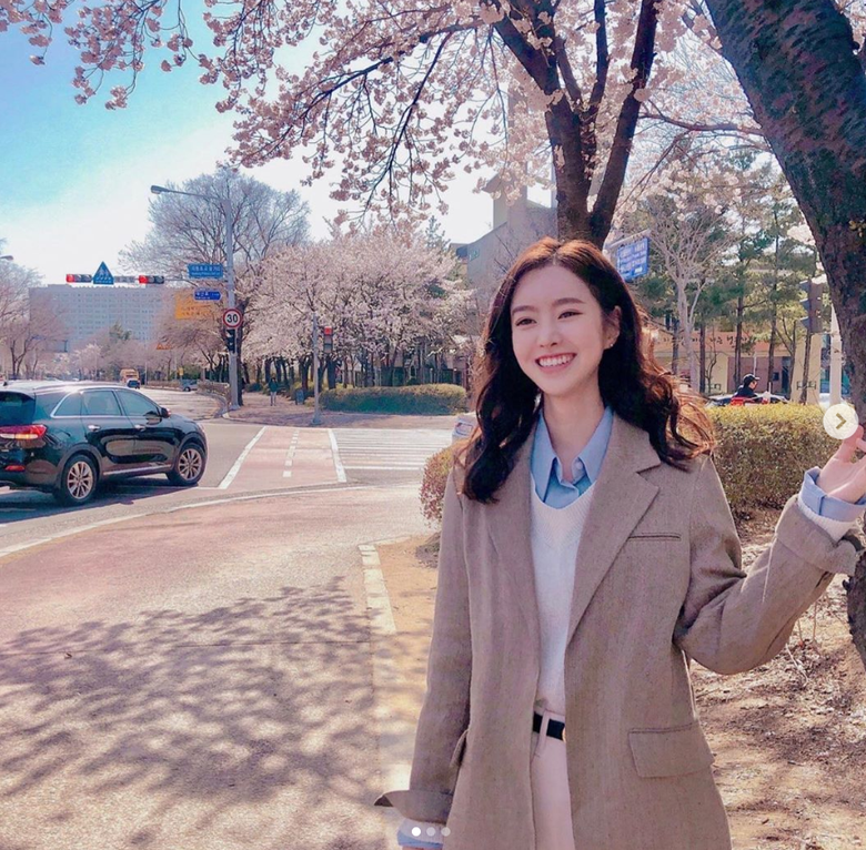 Jin SeYeon Posts Pretty Pictures From The Set Of "Born Again" On Instagram