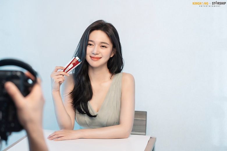 Lee Elijah, Commercial Shooting Behind-the-Scene