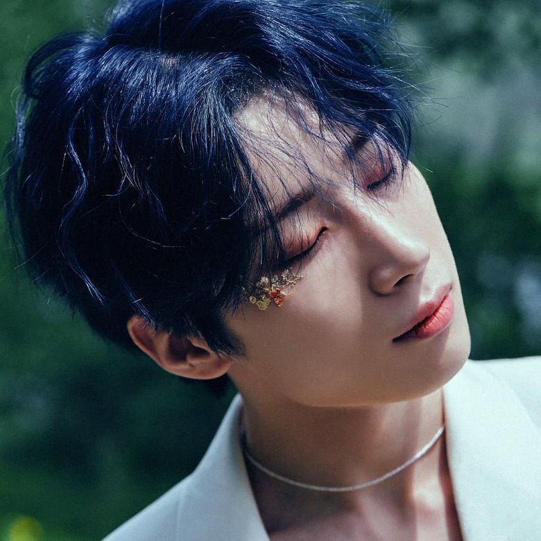 ASTRO Cha Eun-woo's Great Looks Make Everybody Gasp in Amazement