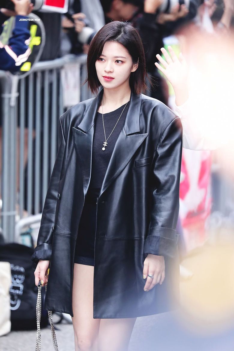 The Best All Black Outfits Repped By K Pop Idols  - 67