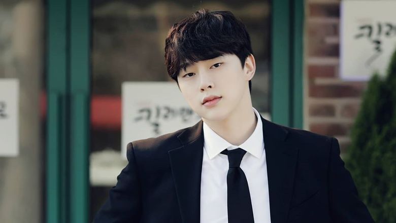 "Café Kilimanjaro" (2020 Web Drama): Cast & Summary