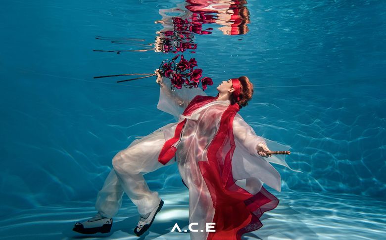 A C E s Jun   Chan Stun With Beautiful Underwater Pictures With Hanbok For  HJZM  The Butterfly Phantasy   - 88