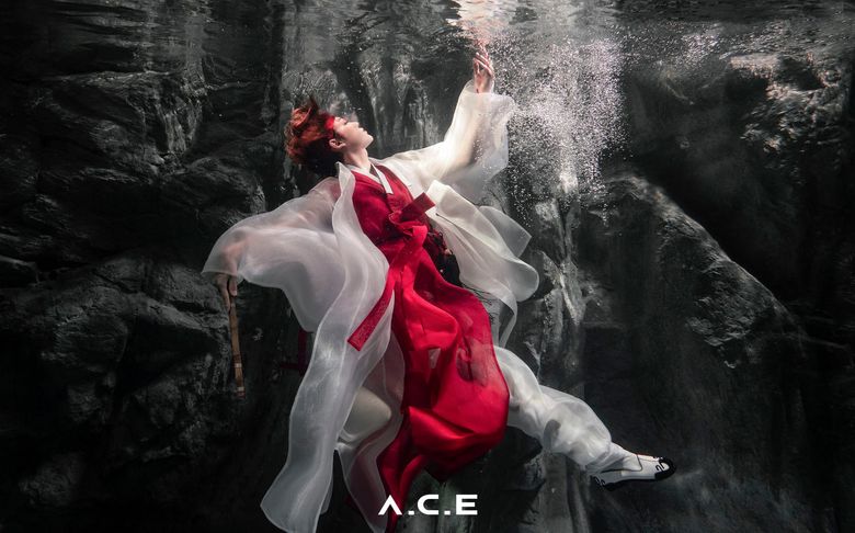 A C E s Jun   Chan Stun With Beautiful Underwater Pictures With Hanbok For  HJZM  The Butterfly Phantasy   - 50