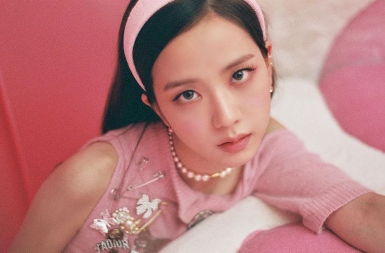 BLACKPINK s JiSoo Is Gorgeous In Pink And Pearls  - 30