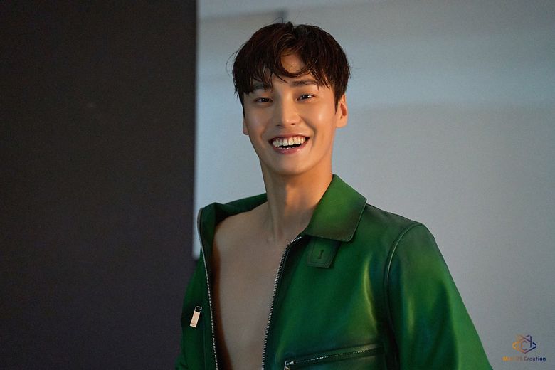 Lee TaeHwan For GQ Korea Magazine September Issue Behind-the-Scene - Part 2