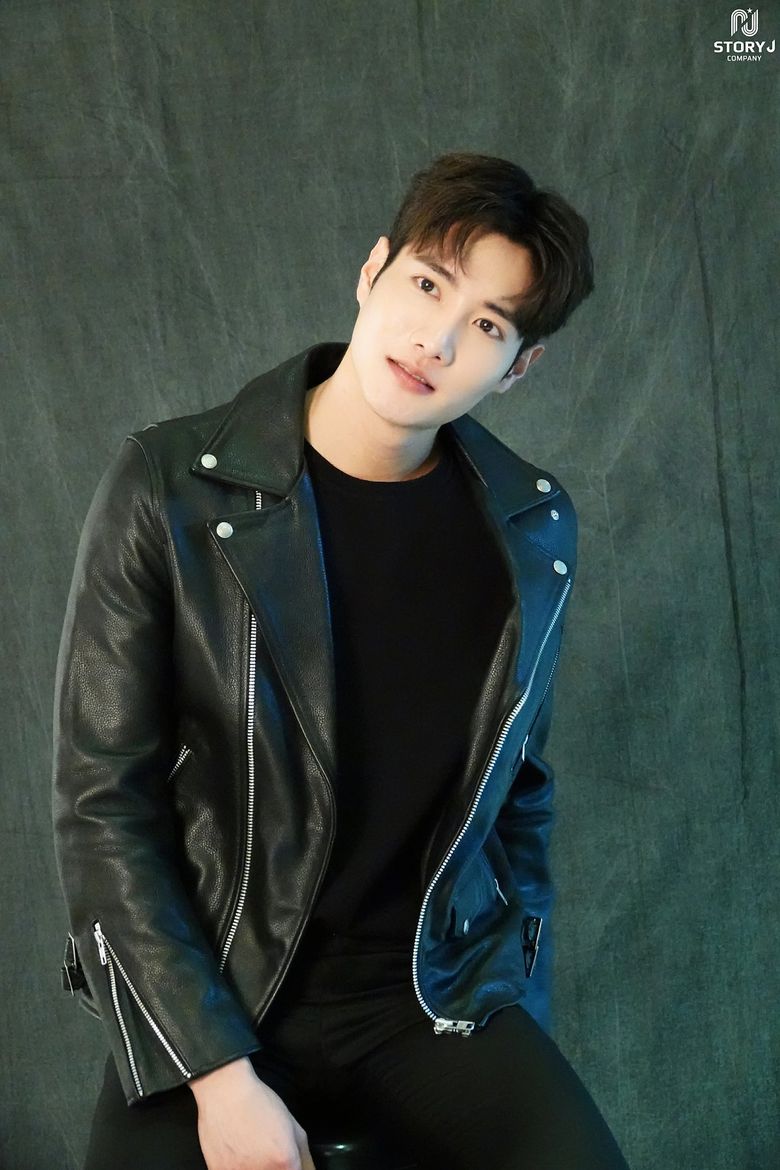 Story J Rookie Actor Lee KyungJae Profile Photo Shoot Behind-The-Scenes - Part 2