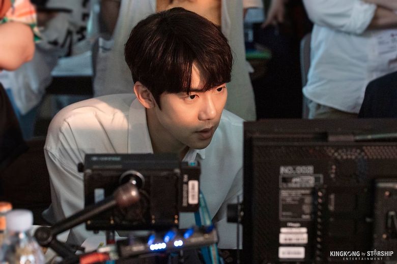 Yoo YeonSeok, Commercial Shooting BehindtheScene Part 2 TRENDS