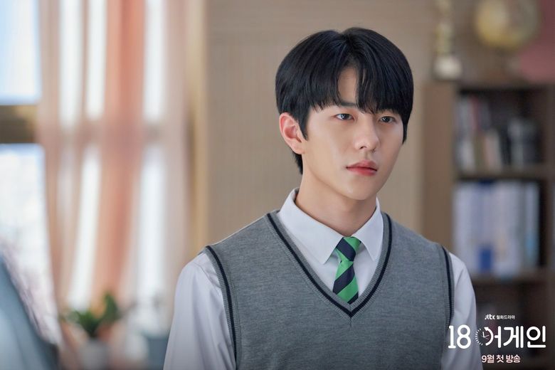 Top 9 Handsome Actors In School Uniforms In September Dramas