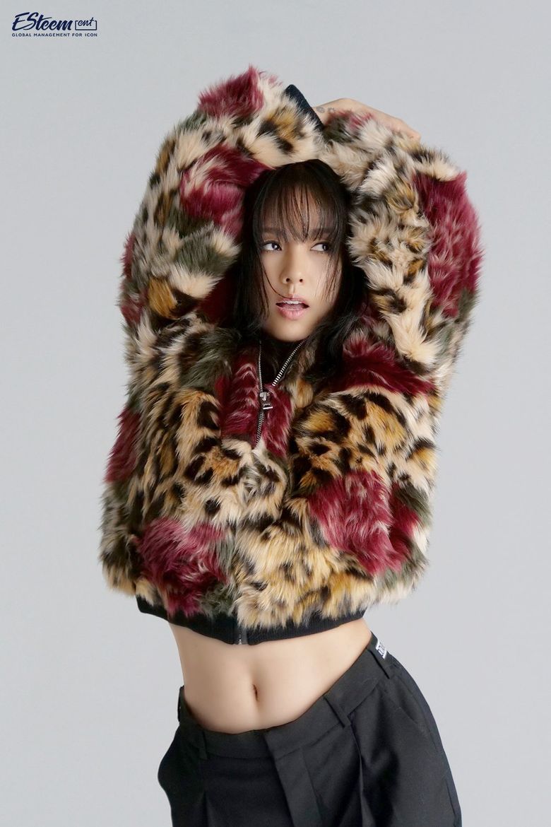 Lee HyoRi, Photoshoot Behind-the-Scene