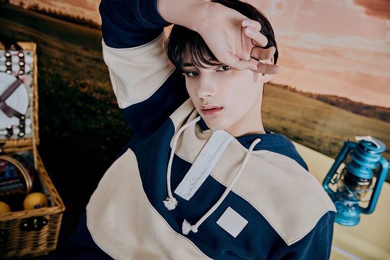 TXT minisode1 : Blue Hour Concept Photo (Huening Kai Ver.1)