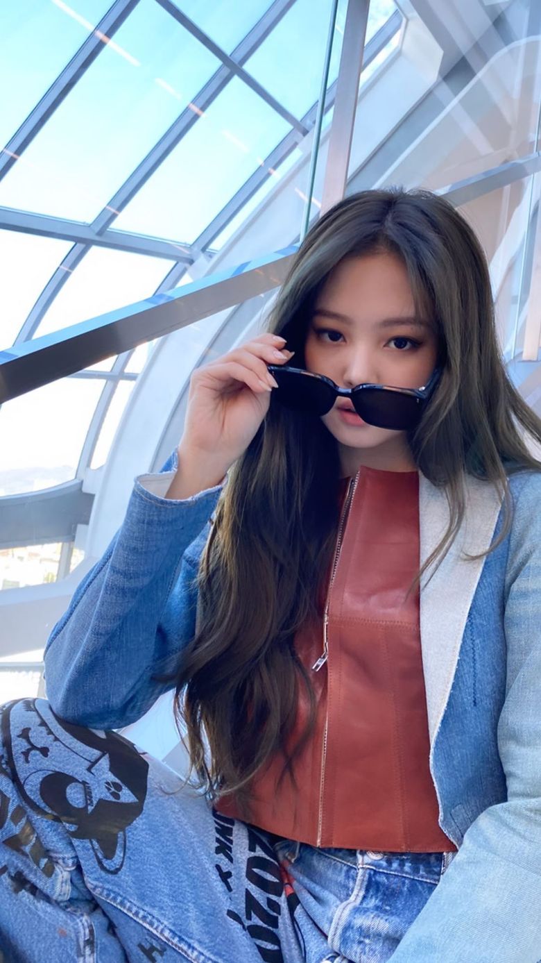 Here Are 5 Lucky K-Celebs BLACKPINK's Jennie Sent Her 'Jentle