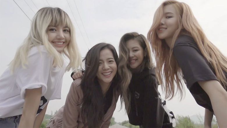 Which BLACKPINK Member Is Best In Holding In Laughter   - 83