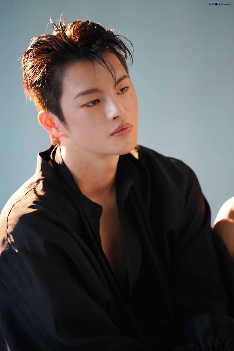 Seo InGuk For ELLE Korea Magazine April Issue Behind Shooting 