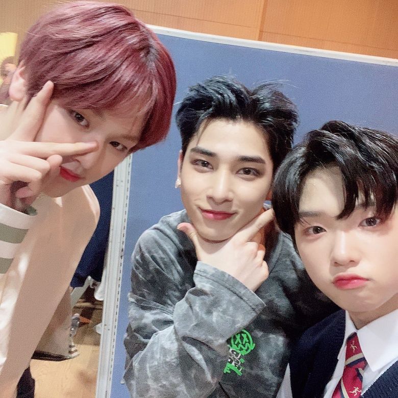 BAE173 s Lee HanGyul And Nam DoHyon Snap Friendly Photos With MIRAE s Son DongPyo  - 40