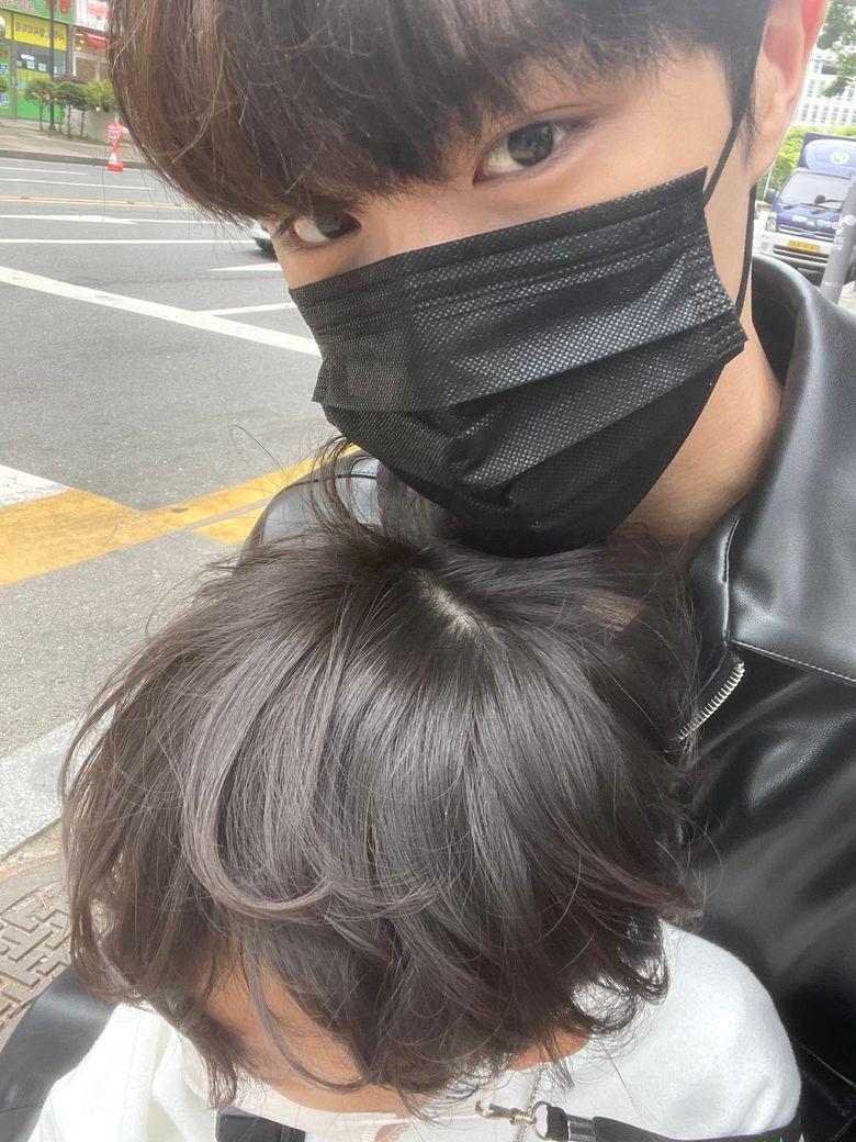 CIX s HyunSuk And His Younger Brother Causes Fans To Go Aww With Adorable Photos  - 15