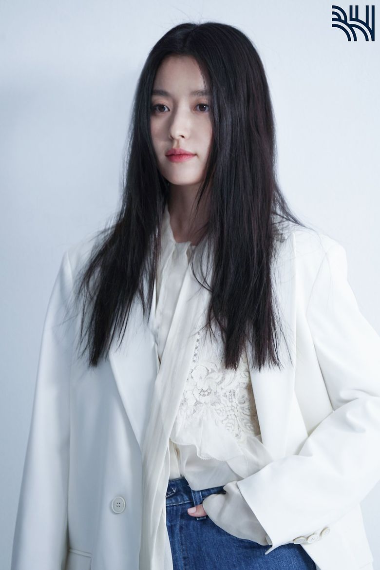 Han HyoJoo, Photoshoot Behind-the-Scene