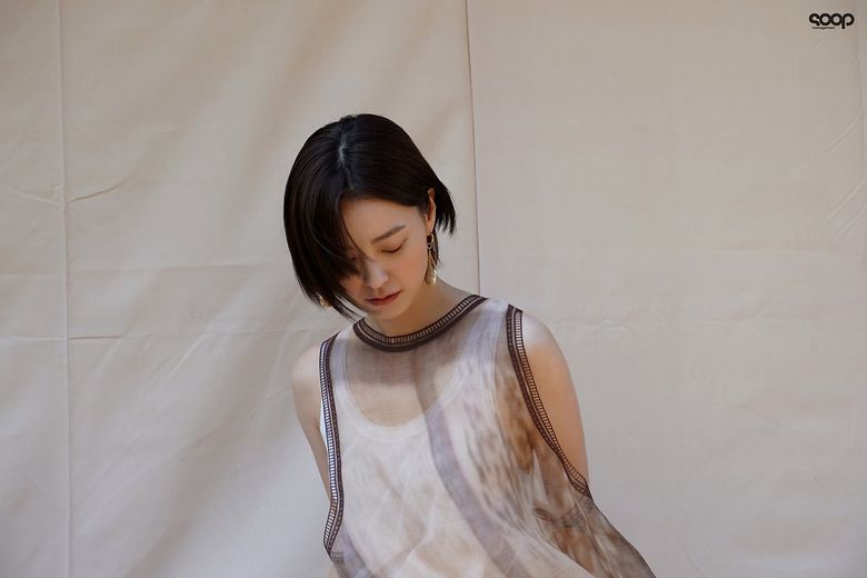 Jung YuMi, Photoshoot Behind-the-Scene