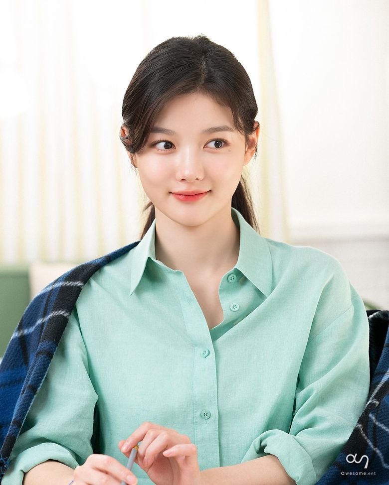 Kim YooJung, Commercial Shooting Behind-the-Scene