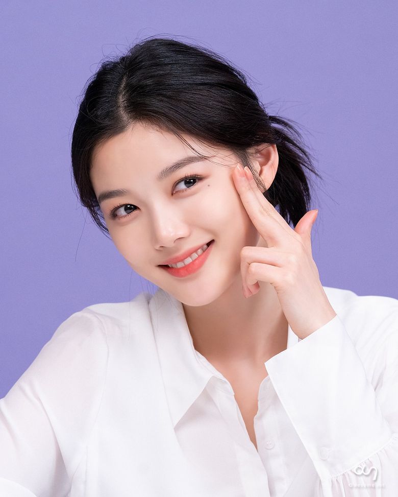 Kim YooJung, Photoshoot Behind-the-Scene