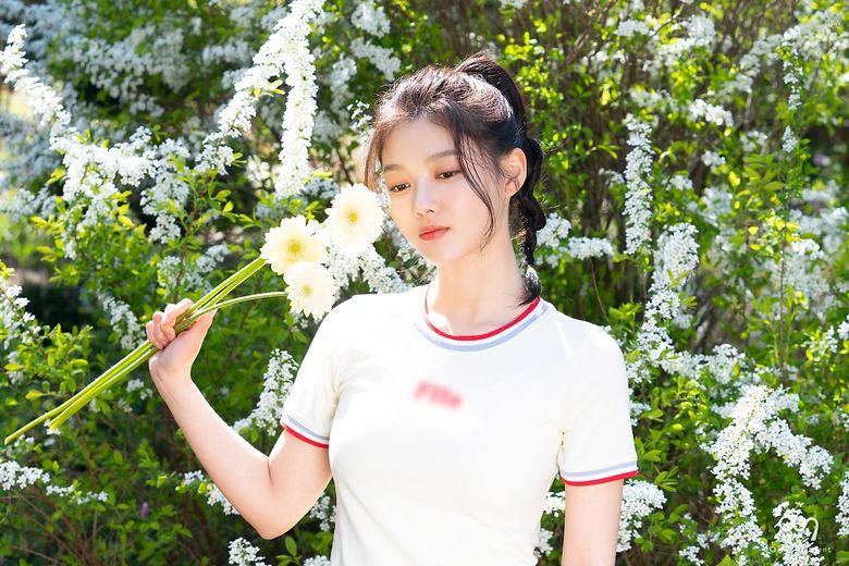 Kim YooJung, Photoshoot Behind-the-Scene - Part2