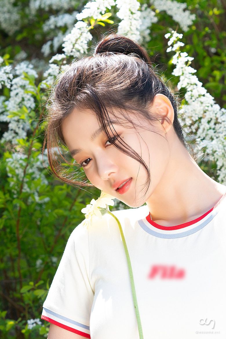 Kim YooJung, Photoshoot Behind-the-Scene - Part2