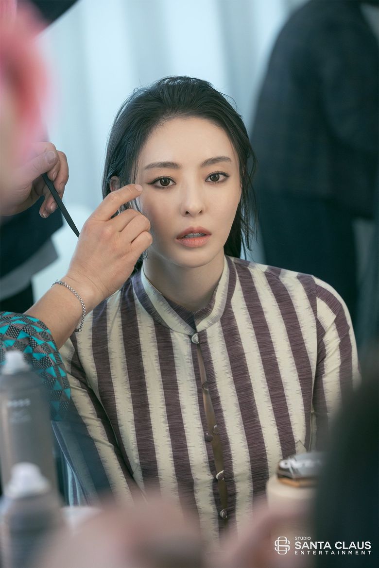 Lee DaHee, Photoshoot Behind-the-Scene - Part 2