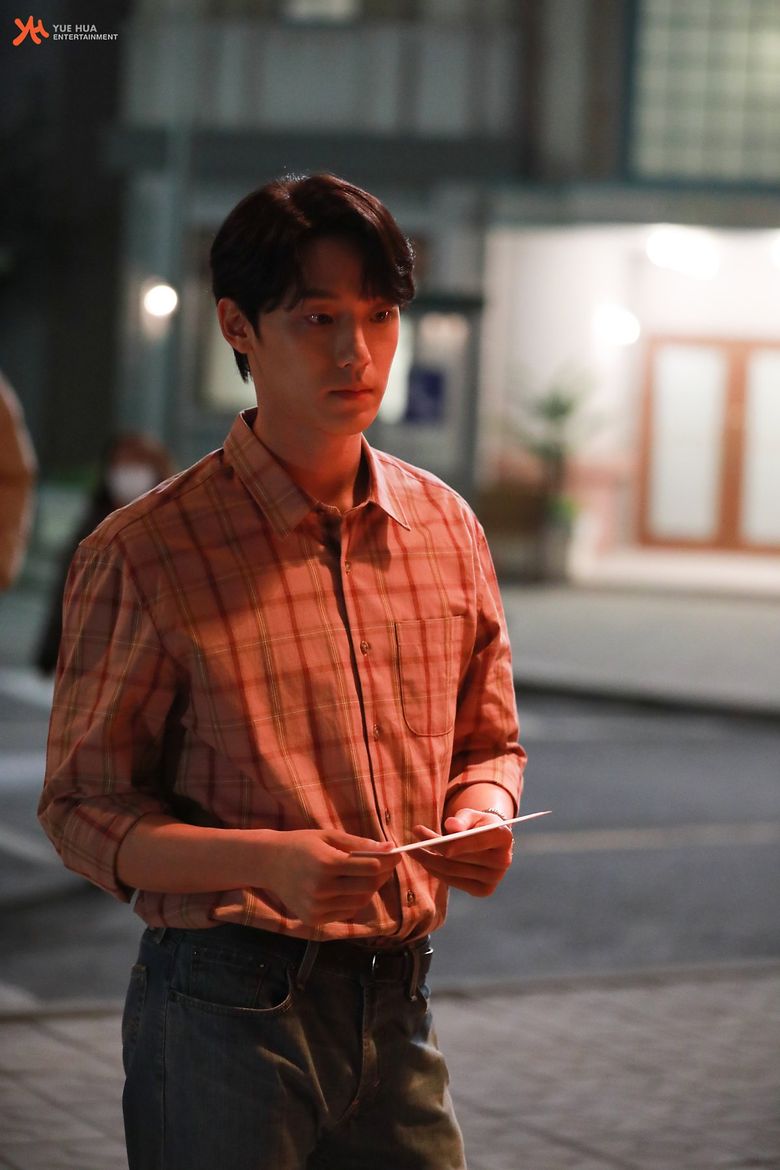 Lee DoHyun, Drama "Youth of May" Set Behind-the-Scene