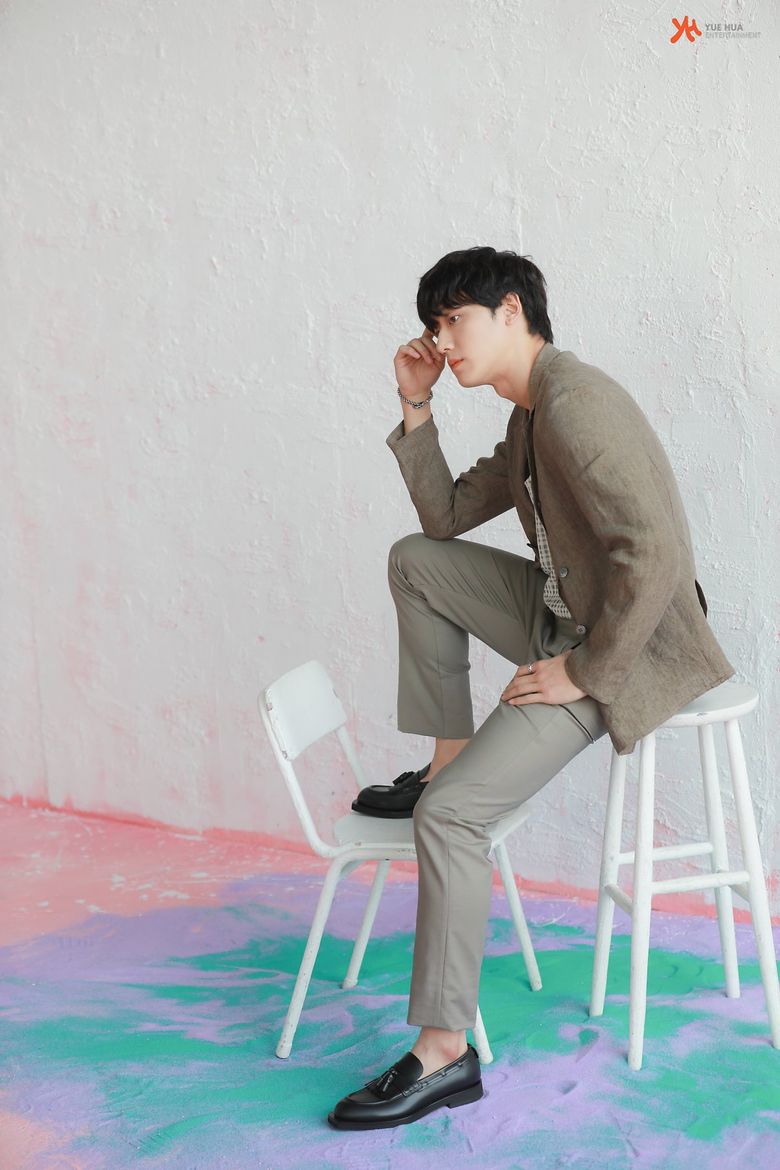 Lee DoHyun For DAZED Korea Magazine May Issue Behind Shooting Scene