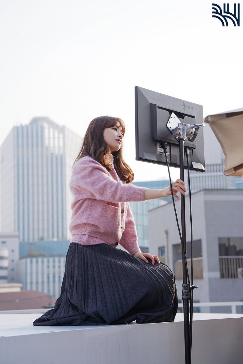 Park BoYoung, Drama Poster Shooting Of "Doom At Your Service" Behind-the-Scene