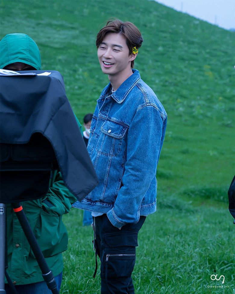 Park SeoJun, Photoshoot Behind-the-Scene