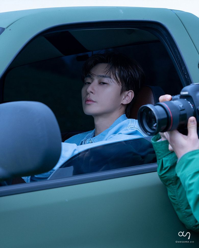 Park SeoJun, Photoshoot Behind-the-Scene