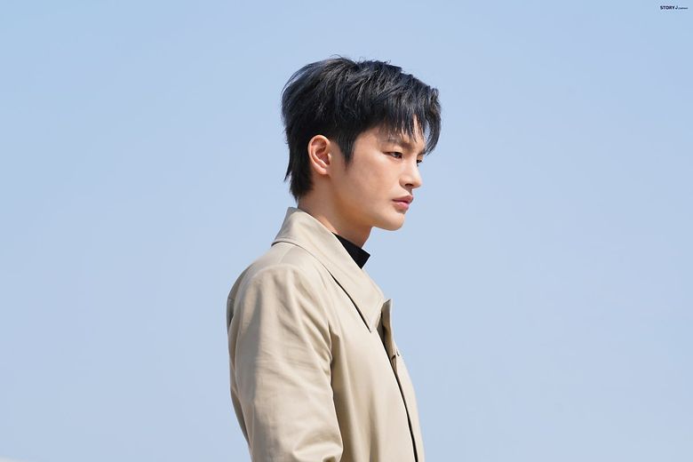 Seo InGuk, Drama Poster Shooting Of "Doom At Your Service" Behind-the-Scene - Part 1