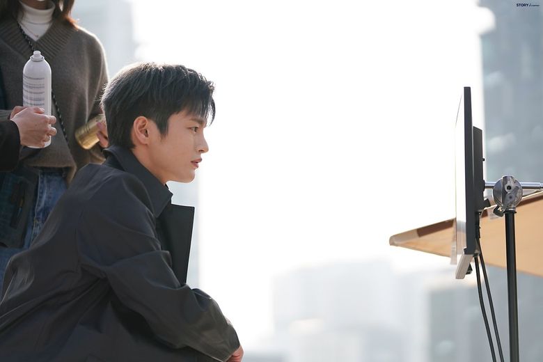 Seo InGuk, Drama Poster Shooting Of "Doom At Your Service" Behind-the-Scene - Part 2