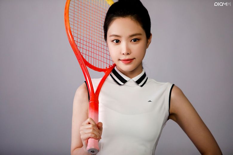 Son NaEun, Photoshoot Behind-the-Scene - Part 1