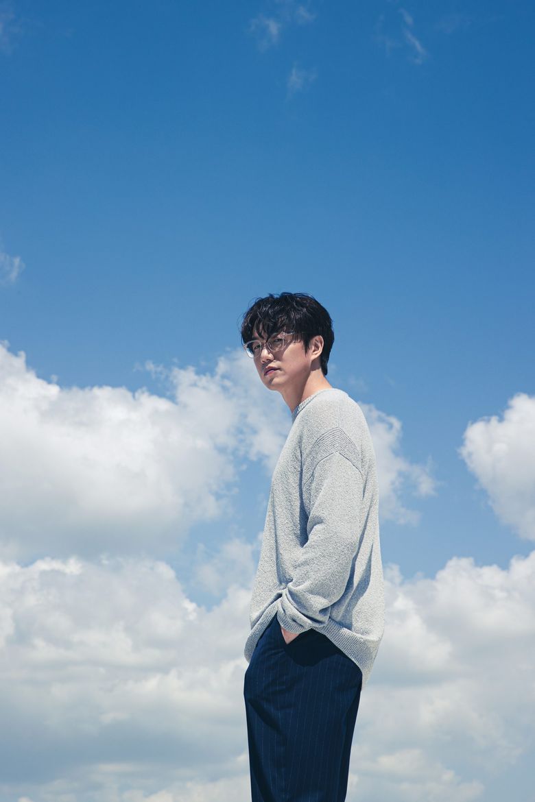  Prince of Ballads   Sung SiKyung Comes Back With 8th Full Length Album     Siot   After 10 Years  - 9