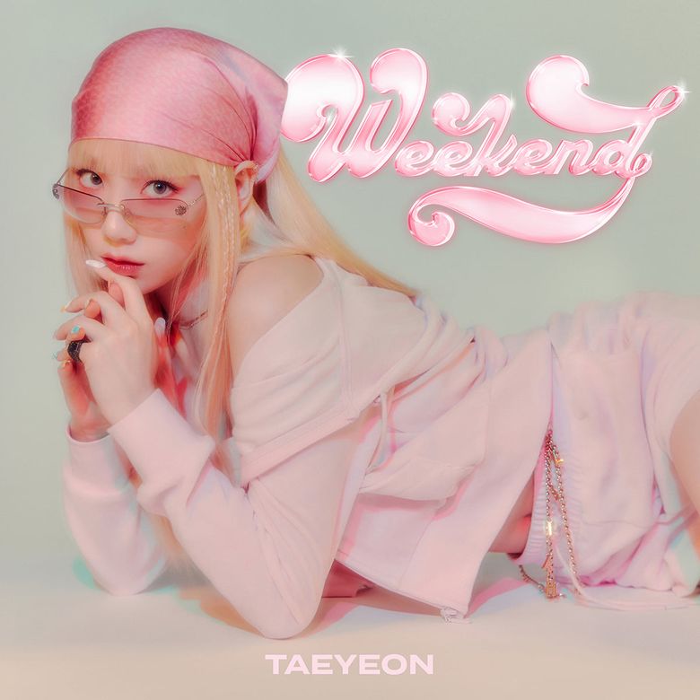 Girls Generation's TaeYeon Single Album "Weekend" Concept Photo