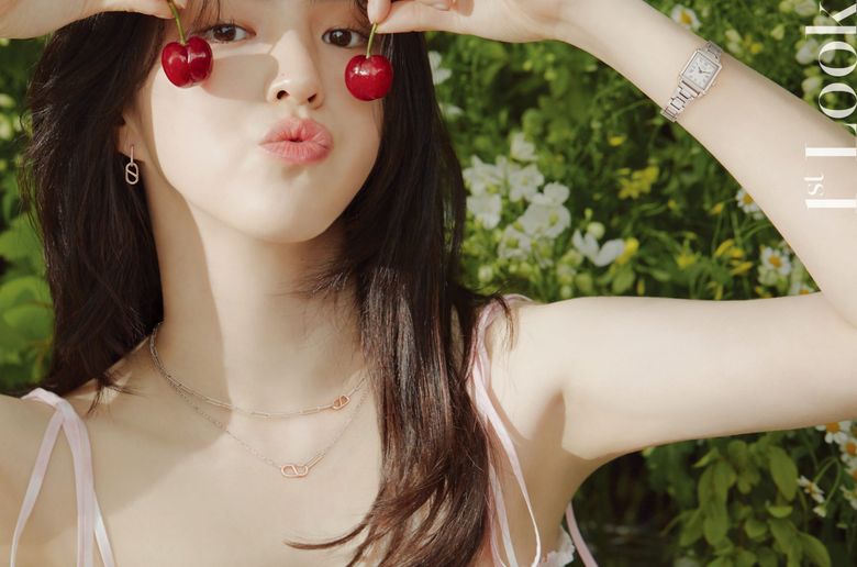 Han SoHee For 1st look Magazine Vol.221