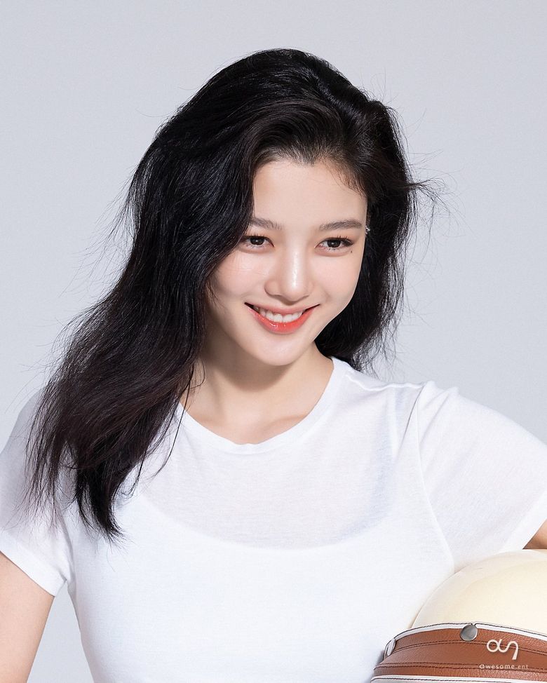 Kim YooJung, Photoshoot Behind-the-Scene