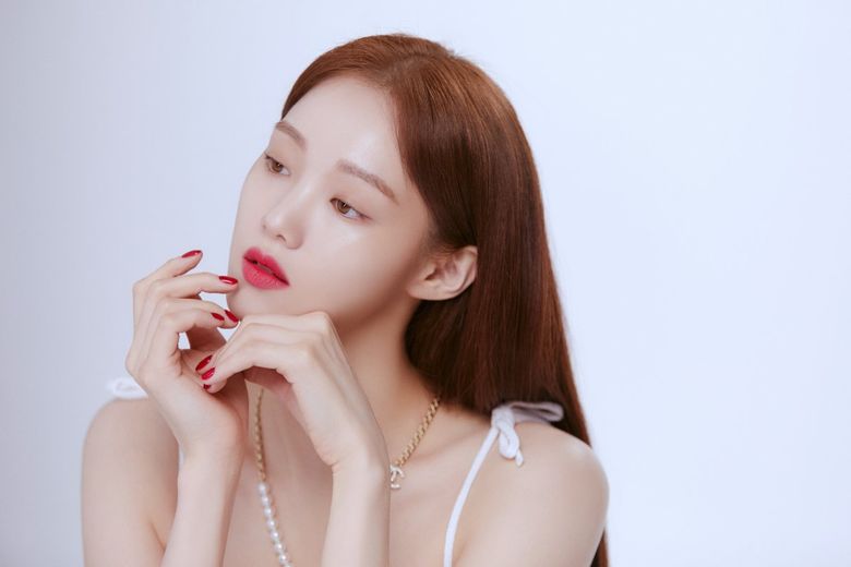 Lee SungKyung, Photoshoot Behind-the-Scene