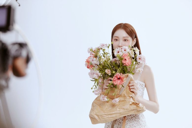 Lee SungKyung, Photoshoot Behind-the-Scene